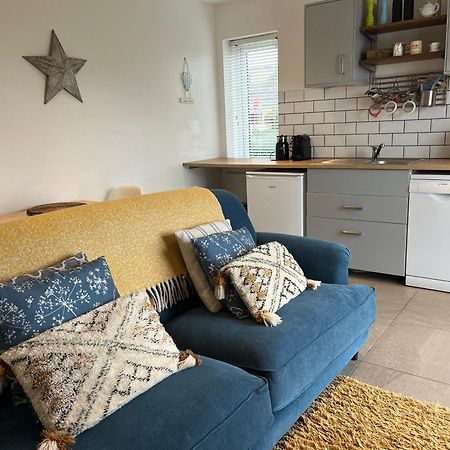 St Agnes Perfect Location, Hot Tub, Sea Views, Gym Apartment Bagian luar foto